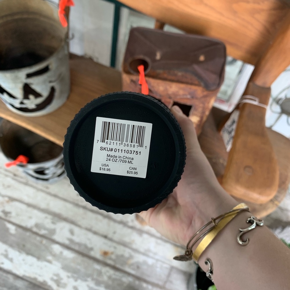 NWT Starbucks Matte Black Studded Venti Tumbler - Picture 4 of 5